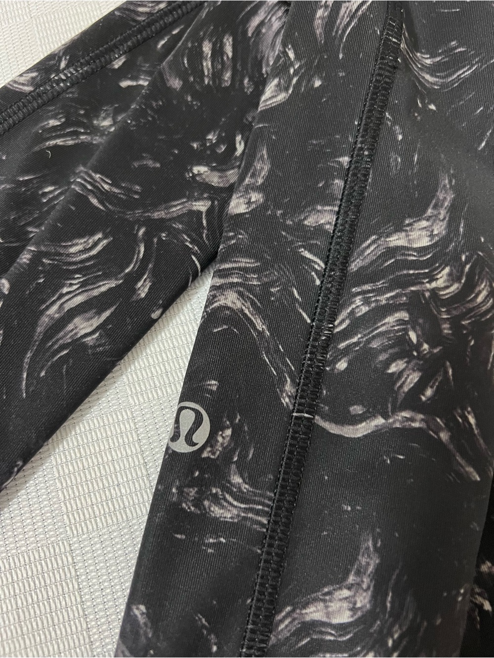 lululemon athletica Black Marble High-Rise Leggings - Picture 3 of 4